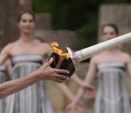 Paris Olimpiyatları’nın ateşi Yunanistan’daki antik Olimpia’dan yola çıktı – BRTK