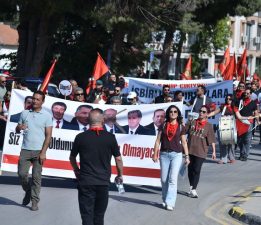 KTOEÖS Başbakanlık önünde eylem yaptı