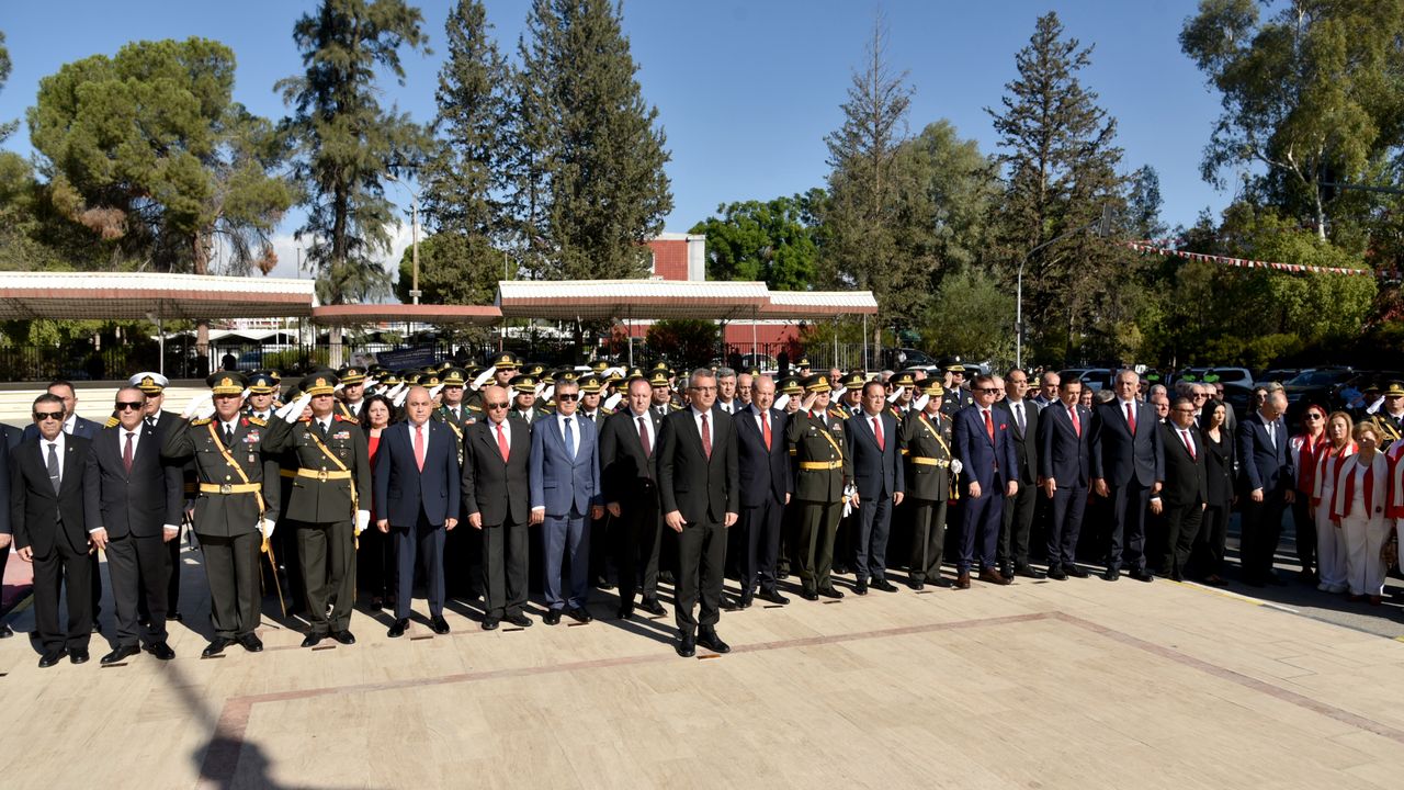 29 Ekim Cumhuriyet Bayramı nedeniyle Atatürk Anıtı’nda tören düzenlendi