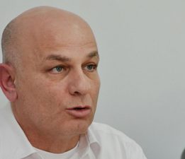 Gardiyanoğlu’ndan hekim örgütlerine eleştiri