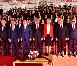 Dr. Fazıl Küçük Bulvarı’nda resmi geçit töreni düzenlendi