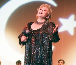 Usta sanatçı Muazzez Abacı hayatını kaybetti