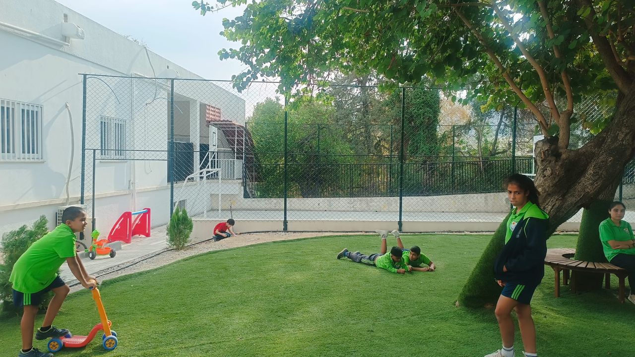 Merit International Sosyal İşler Koordinatörlüğü’nden Girne Özel Eğitim ve İş Eğitim Okulu’na destek