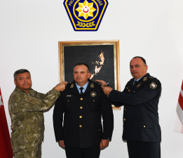 Karagil’e rütbesi takıldı