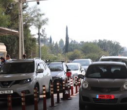 Kıbrıslı Türklerin Güney’e geçişleri 2,1 Milyonu aştı