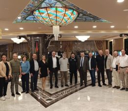 Merit yatırımları Hamburglu Türk gazetecilere anlatıldı