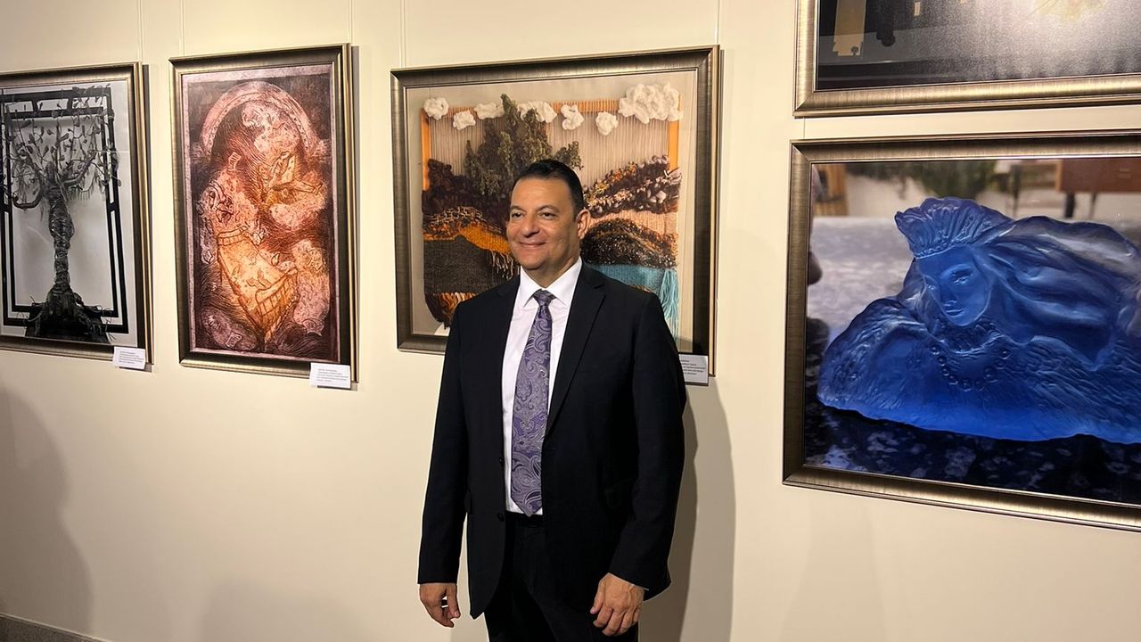 ARUCAD öğrencilerinin eserleri Bakü’de sergilendi