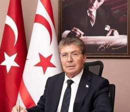 Üstel, Başpiskopos Yeorgios’un Noel mesajında yer alan açıklamaları eleştirdi