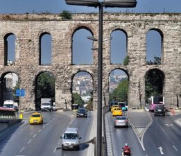Bilgi yarışmasında ülkenin gündemine oturan soru: Valens Su Kemeri