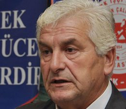 Türk-Sen, hükümeti eleştirdi