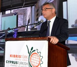 Erhürman: “Biz bu ülkede vardık, varız, üreterek var olmaya devam edeceğiz”