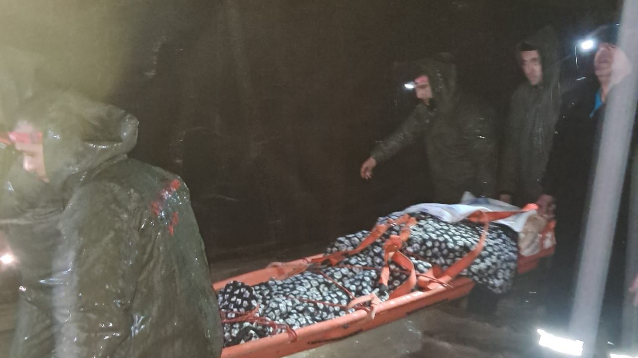 Gönyeli’de evinde mahsur kalan vatandaşlar tahliye edildi