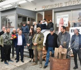 Güzelyurt’ta narenciyeciler “eylem ateşi” yaktı