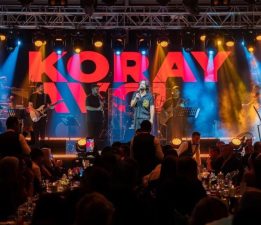 Les Ambassadeurs’ta Koray Avcı ile görkemli açılış