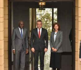 Holguin soruları yanıtladı