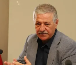 “Rum liderliği gerekli dersleri çıkarmalı”