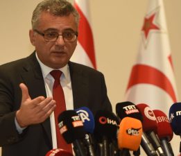 Erhürman: “Çok verimli bir toplantı yaptığımızı söyleyemem ama ‘yararlı’ kelimesini kullanabilirim”