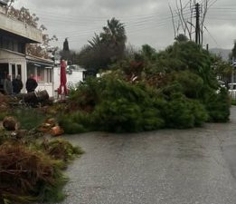 Aşırı yağışlar Girne’de hayatı olumsuz etkiledi