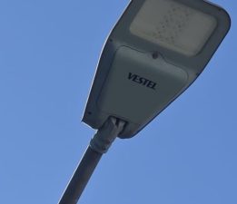 Sokak aydınlatmaları yenileniyor