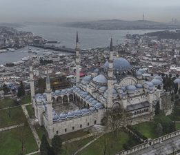 İstanbul silüetinin tacı: Süleymaniye Camii