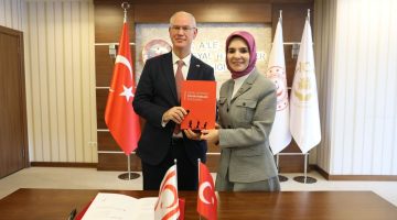 Hasipoğlu, Dijital Dünyada Çocuk Hakları Sözleşmesi’ni imzaladı