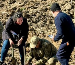 Gülseren Kışlası’nda 1500 fidan dikildi