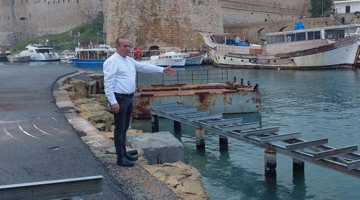 Girne Antik Limanı’nda ahşap iskele yenileniyor