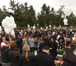 KKTC’nin “Şampiyon Melekleri” beyaz balonlarla anıldı