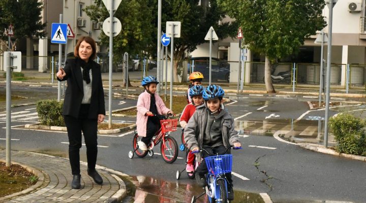 İlkokul öğrencilerine yönelik trafik eğitimleri yeniden başladı
