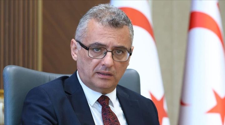 Erhürman: “Dört geçiş noktasını bir tarafa bırakıp yeni geçişler üzerinde konuşma teklifi getirme pişmiş aşa su katmaktır”