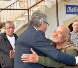 “Keşke biz de oy kullanabilseydik”