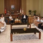 Cumhurbaşkanlığı koltuğuna oturan Masal Şevki: “Güven için devlet harcamalarının izlenebildiği sistem kurardım”