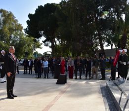 23 Nisan Ulusal Egemenlik ve Çocuk Bayramı törenlerle kutlanıyor… Lefkoşa Atatürk Anıtı’nda tören düzenlendi