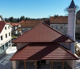 Bosna savaşında yıkılan Dugalica Camisi, Türkiye’nin desteğiyle yeniden açıldı