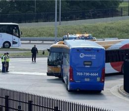 Pentagon yakınlarında otobüs kazası: 10’u Pentagon çalışanı 23 kişi yaralandı