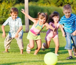 Anne ve Çocuk Sağlığı Derneği’nden öğrencilere destek kermesi