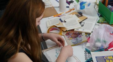 ARUCAD’da düzenlenen Posta Sanatı Atölyesi tamamlandı