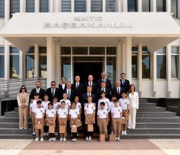 Başbakan Üstel, “Ülkemizin geleceğini şekillendirecek çocuklarımızı burada ağırlamaktan büyük mutluluk duyuyoruz”