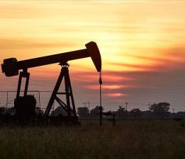 Brent petrolün varili 103,60 dolardan işlem görüyor