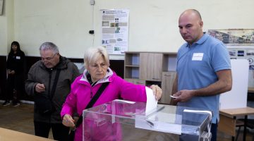 Bulgaristan’da genel seçim için oy kullanma işlemi başladı