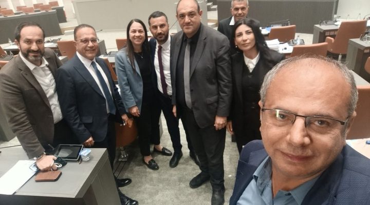 Meclis ara verdi, grevler ertelendi