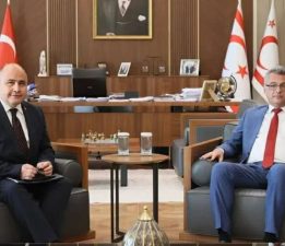 Erhürman, Büyükelçi Başçeri ile görüştü