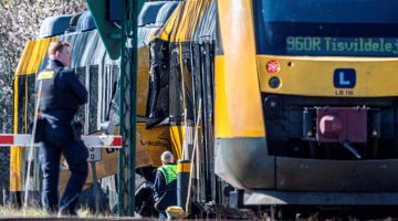 Danimarka’da iki trenin çarpıştığı kazada 17 kişi yaralandı