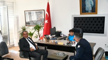 Dr. Suat Günsel Devlet İlkokulu öğrencilerden PGM Vekili Karagil’e ziyaret