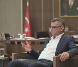 Erhürman: “Halkımızın çözüm iradesi çerçevesinde kararlılıkla varız ve buradayız”