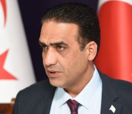 Gardiyanoğlu: “Hayat pahalılığı tartışması siyasete dönüştü”