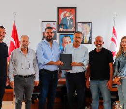 Gazimağusa’da kanalizasyon hatları yapım işleri ihalesinde imzalar atıldı