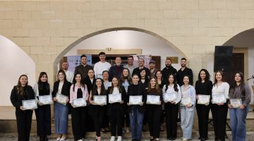 Halk danslarında eğitmenlik sertifikaları verildi