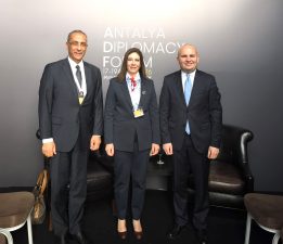 İncirli, AP Hukuk İşleri Komisyonu Başkanı İlhan Küçük ile bir araya geldi