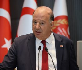 İngiliz basınında çıkan haber… Dinçyürek: “Bir hata, suistimal varsa, bu ispat edilirse, tüp bebek merkezinin kapatılması dahil ne gerekirse yapılacak”